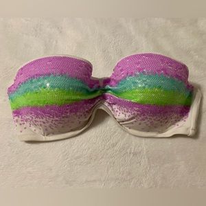 Victoria’s Secret bikini top